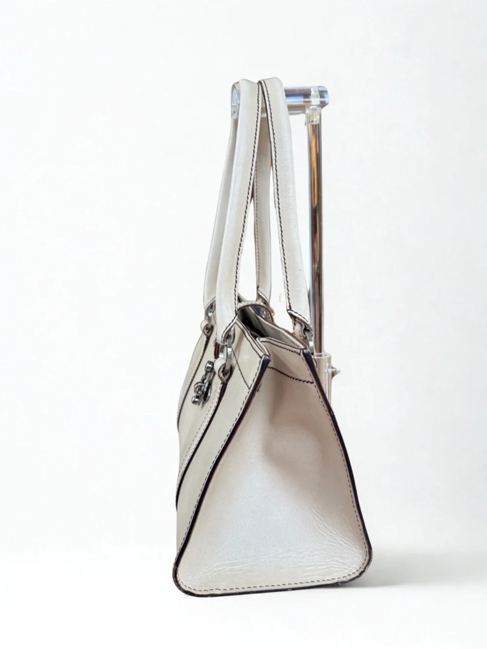 Gucci Cream Leather Tote Shoulder Bag with Silver Hardware